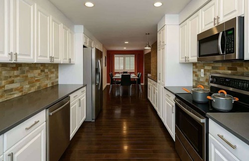 Turtle Creek Casa | Huge Ceilings! Pool, Piano! ART