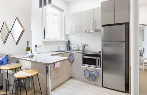 North Sydney Apartamento | Huge Designer Studio Next to Lovely Park