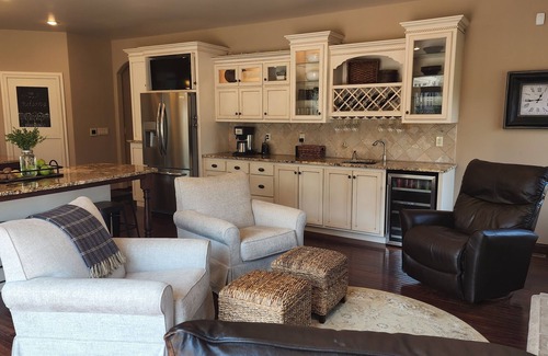 Hobart Casa | Huge home with theater, hot tub, golf cart, and just minutes from Lambeau Field!