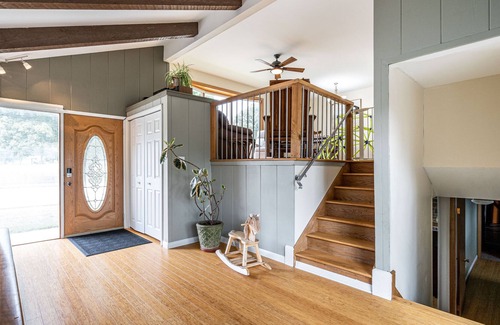 Cudahy Casa | Huge house for family getaways! Awesome Parkview!