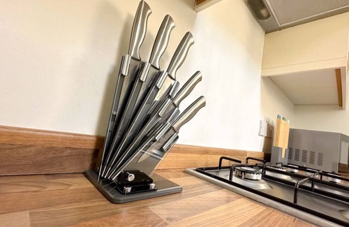 Liverpool Casa | Huge House | Free Parking | Quiet Location