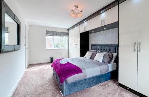 Middleton Apartamento | Huge House - Free Parking - 4 bed 3 Bathroom - Leeds