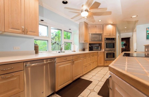 Kalama Tract Casa | 8 bd 5 ba Retiro junto a la playa - A pasos de la playa de Kailua - Gestionado profesionalmente