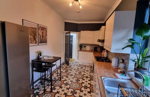 Headingley Casa | Huge House in Leeds 6BR sleeps13