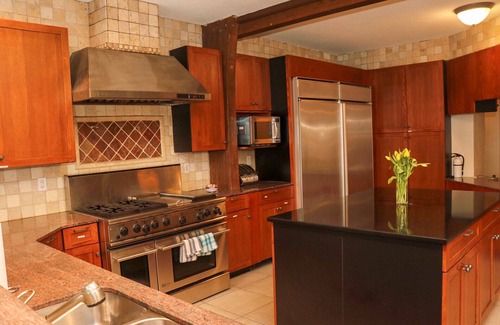 Auburn Casa | Enorme A-marco de Lakefront en Owasco, 4 habitaciones king, 5 baños, capacidad para 10-12