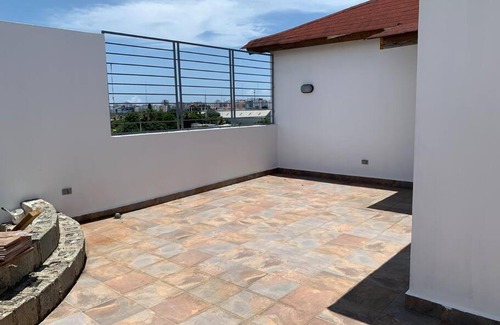 Viejo Arroyo Hondo Apartamento | Huge Luxury Penthouse, family friendly