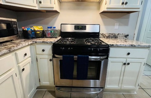 Seventh Ward Casa | Huge Mardi Gras Home - 3BR 2BA - 0.6 Miles ~ Canal