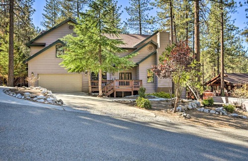 Pine Mountain Club Casa | Huge Pine Mountain Club Cabin Kid Friendly!