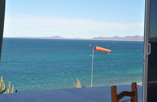 El Sargento Villa | Enorme, privado La Ventana / El Sargento Casa y playa Bodega en el océano ~ 3K SQf