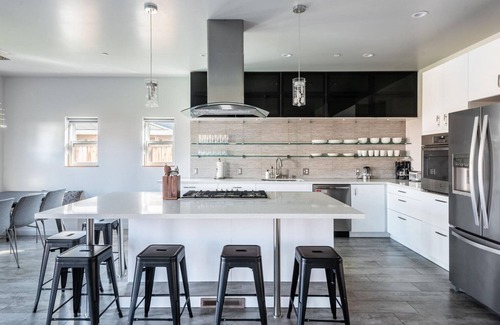 Northside Casa | Huge San Jose 5BR w/ Private Backyard & 2-Car Garage, by Blueground