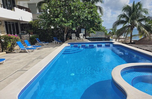 Zona Hotelera Norte Apartamento | Huge seaside condo
