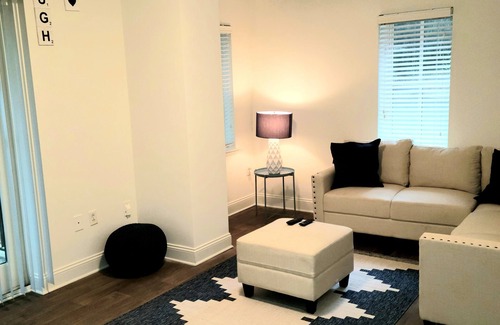 SouthPark Apartamento | Huge SouthPark 2Br/2Ba w Patio Come Laugh Live Love here ❤ ❤