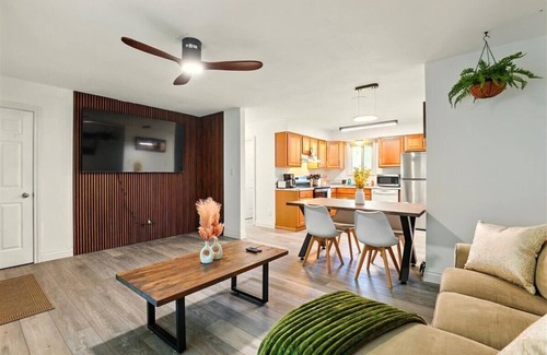 University Area Casa | Hugs In The Dusk - 2 Beds 1 Bath unit—one side of a duplex in Midtown Anchorage.