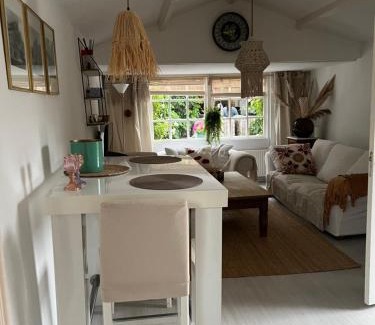 Kortenhoef Apartamento | Huisje op de dijk