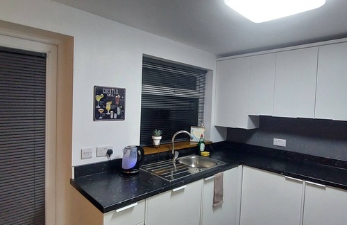 Hull Casa | Hull 3bed House-driveway-garden-familyfriendly