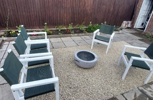 Hull Casa | Hull 3bed House-driveway-garden-familyfriendly