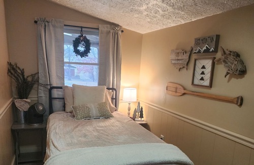 Jerome Casa | Humboldt Guest House in Crocker MO