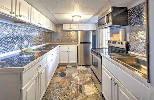Hummelstown Casa | Casa Hummelstown con bañera de hidromasaje - 2 millas de HersheyPark