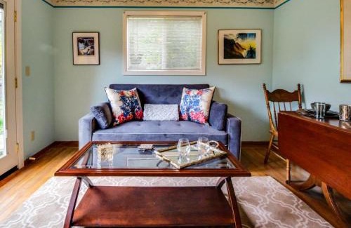 Santa Rosa Casa | Hummingbird Garden Retreat