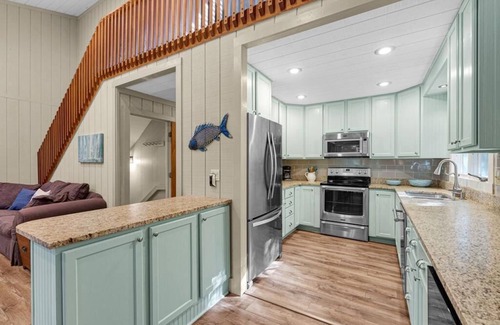 Macon Casa | Hummingbird Haven on Lake Gaston| 3 Night Minimum Peak Season!