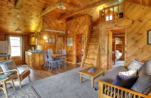 Rangeley Casa | ¡Hunter Cove Cabin # 3 en la comunidad de Hunter Cove Cabins!