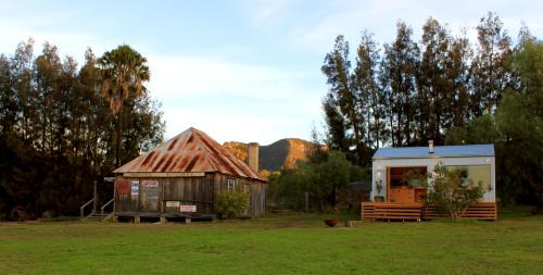Pokolbin Casa | Hunter Valley Vineyard Cabin by Outpost