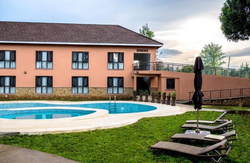 Bungoma Hotel | Hunters Paradise Cottages