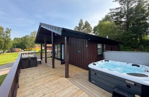 Kilmun Apartamento | Hunters Quay - Hot Tub Lodge at Limecroft 6
