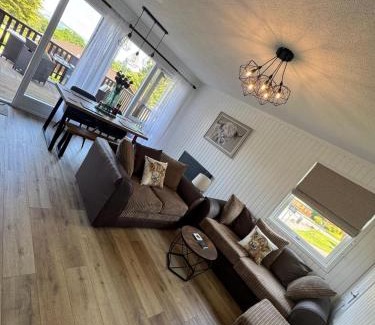 Kilmun Apartamento | Hunters Quay - Hot Tub Lodge at Limecroft 6