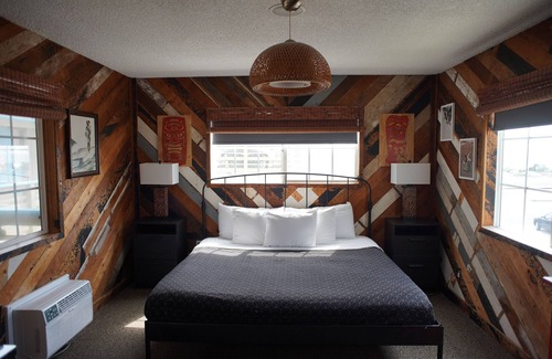 Huntington Beach Hotel | Huntington Surf Inn