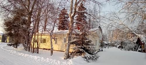 Kalajoki Casa | Huone Seesteisessä Mummolassa