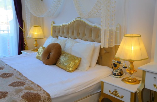 Foca Cama Y Desayuno | Huri & Nuri Hotel