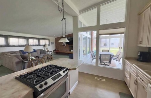 Mitiwanga Casa | Huron Beach House on Lake Erie
