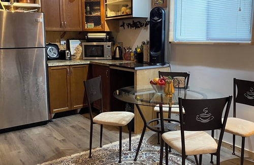 Ashfield-Colborne-Wawanosh Cabaña | Huron Lakefront Romantic Cottage/pet friendly/Pool/Outdoor Shower for you /pets.