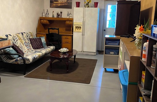 Ashfield-Colborne-Wawanosh Cabaña | Huron-waterfront cottage6 bedrooms3baths with Hot tub/pool/outdoor shower/pets2.