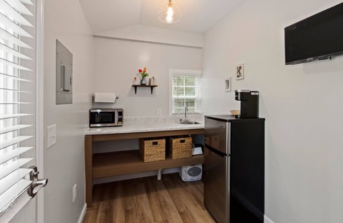 Auburn Cabina | Hurricane- Cozy Tiny House 9 miles to AUBURN AL & Jordan Hare Stadium
