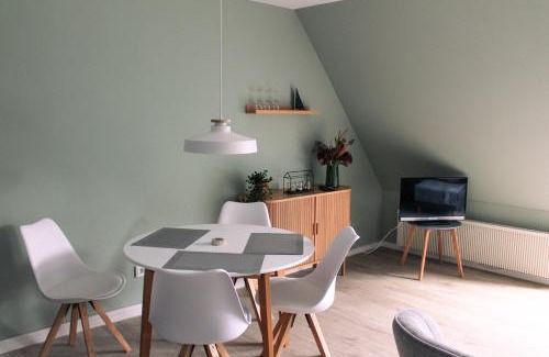 Busumer Deichhausen Apartamento | Hus op de Wurth Ferienwohnung seaside sixteen