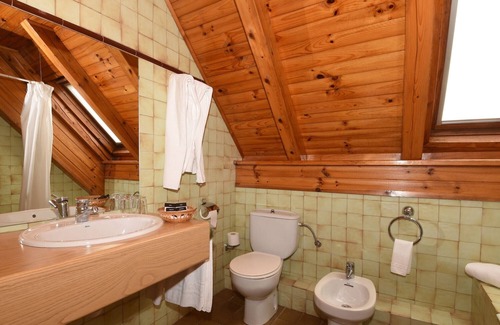 Tredos Hotel | Husa Orri