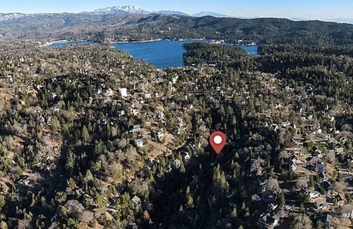 Lake Arrowhead Chalet De Esquí | Hush Haus - An A-Frame Chalet with Stunning Views