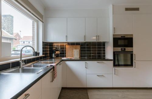 Adinkerke Casa | Huswell - Holiday home in quiet neighbourhood in De Panne