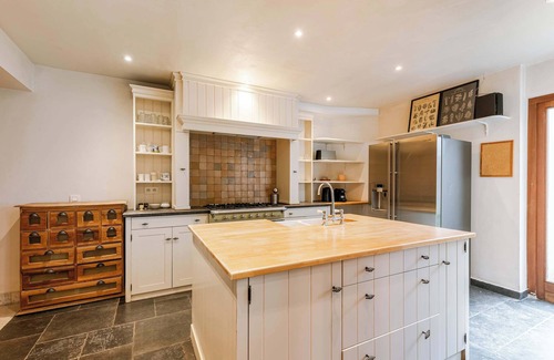Kunstenkwartier Casa | Huswell - Stay at Cape Montigny in Ghent
