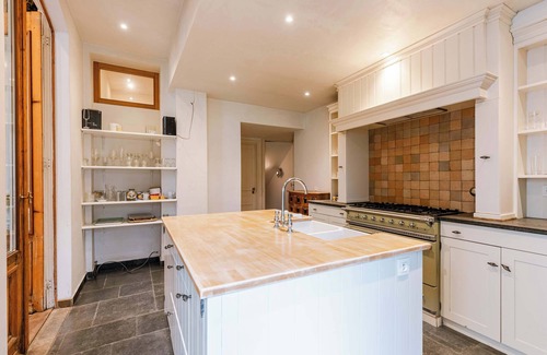Kunstenkwartier Casa | Huswell - Stay at Cape Montigny in Ghent