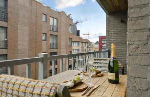 Knokke Apartamento | Huswell - Stunning modern apartment with terrace and parking
