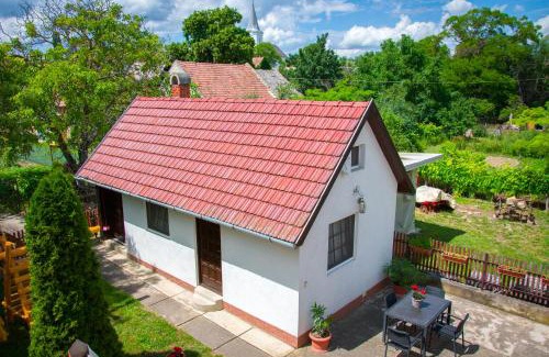 Orvenyes Apartamento | Huszár vendégház