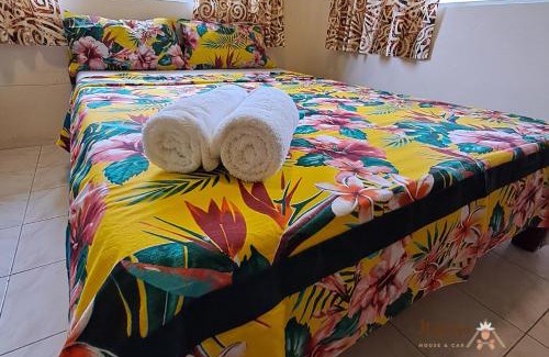 Teahupoo Casa | Hutiarii house & car & excursions Raiatea