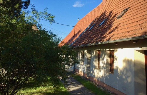 Velke Levare Casa | Situado entre Bratislava, Viena y Brno, casa histórica recientemente redecorada.