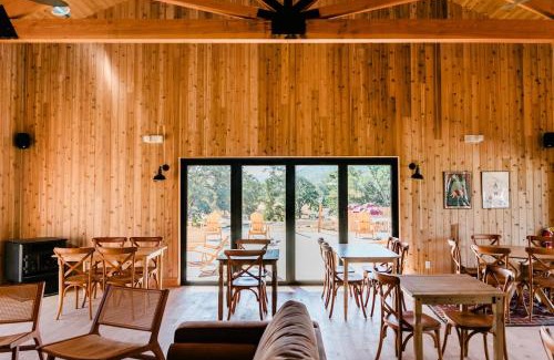 Lower Lake Otro | Huttopia Wine Country