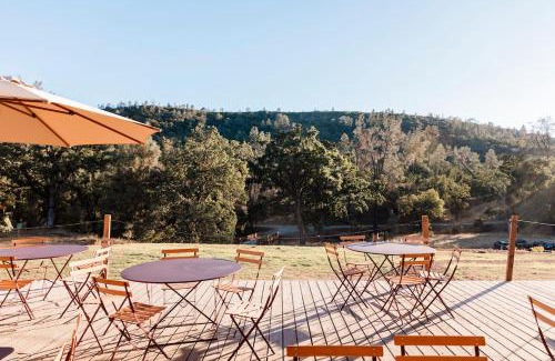 Lower Lake Otro | Huttopia Wine Country