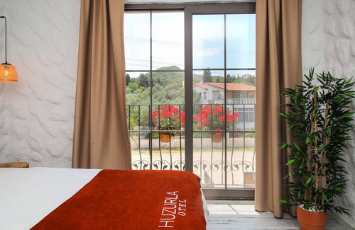 Iskele Mahallesi Hotel | Huzurla Otel