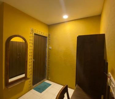Mandvi Hotel | HV Beach Resort